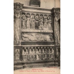 CPA Blénod-lès-Toul tombeau de Hugues des Hazards dans l’église