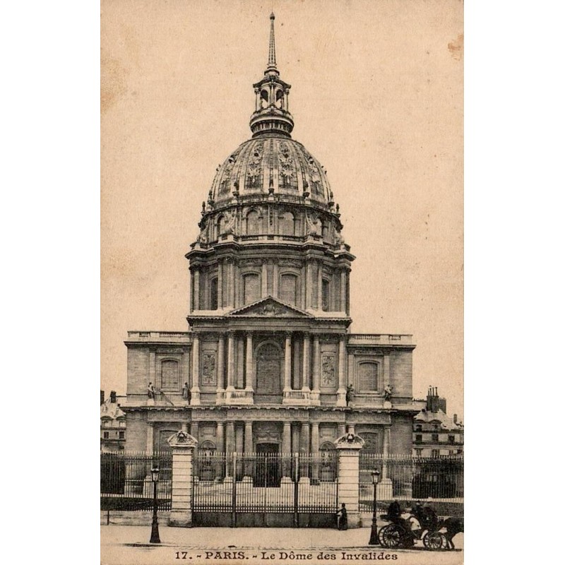CPA Paris Le Dôme des Invalides vue frontale de la coupole