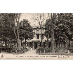 CPA Paris bois de Boulogne Pavillon Royal Restaurant dans un cadre arboré