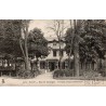 CPA Paris bois de Boulogne Pavillon Royal Restaurant dans un cadre arboré
