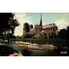 CPSM Paris Notre-Dame de Paris avec bateau-mouche sur la Seine en 1958