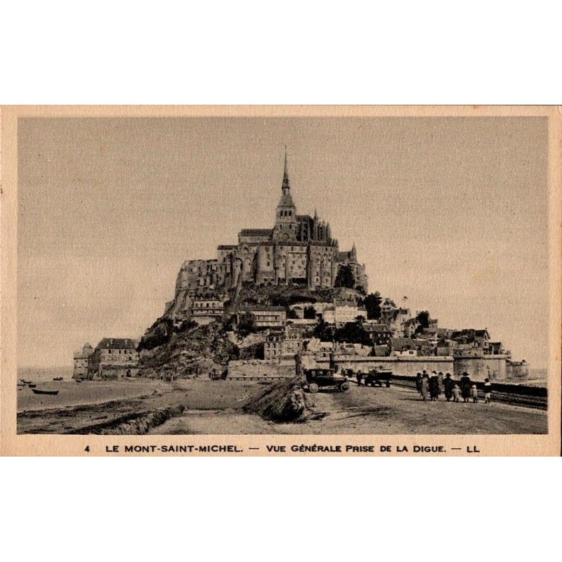 Carte postale ancienne du Mont-Saint-Michel vue générale prise de la digue