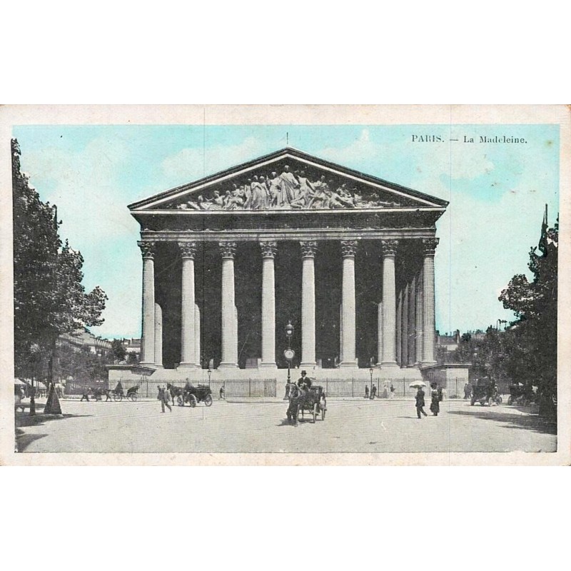 CPA Paris église de la Madeleine avec attelages vers 1905