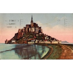 Carte postale ancienne du Mont-Saint-Michel prise de la digue lors d’une grande marée