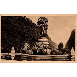 CPA Paris fontaine Carpeaux square de l’Observatoire avec correspondance manuscrite