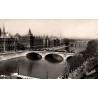 CPSM Paris Conciergerie et Seine vue panoramique carte postale circulée 1955