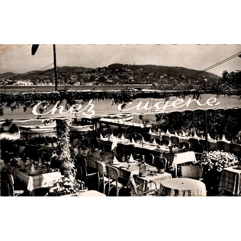 CPSM île Sainte-Marguerite Cannes, terrasse du restaurant Raimbault Chez Eugène