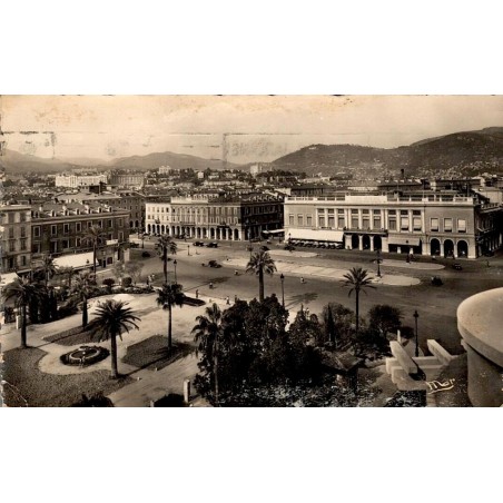 CPSM Nice place Masséna, Casino municipal et jardins avec palmiers, Alpes-Maritimes