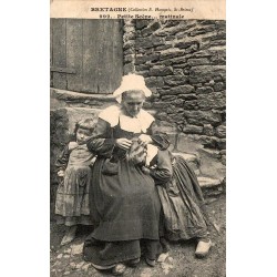 CPA Bretagne Petite Scene matinale mere et enfants coiffe bretonne Hamonic Saint-Brieuc 1907