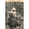 CPA Bretagne Petite Scene matinale mere et enfants coiffe bretonne Hamonic Saint-Brieuc 1907
