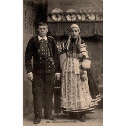 CPA Pont-l’Abbé, mariés en costumes traditionnels bigoudens, Collection Villard Quimper