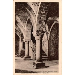 CPA Mont-Saint-Michel, crypte de l’Aquilon avec colonnes et voûtes d’arêtes du monastère