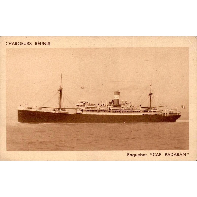 CPSM paquebot Cap Padaran des Chargeurs Réunis, navire de la marine marchande française