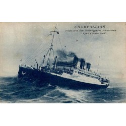CPA paquebot Champollion des Messageries Maritimes naviguant par grosse mer