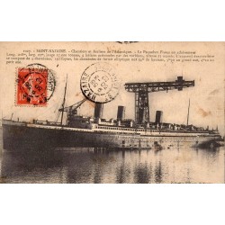 CPA Saint-Nazaire paquebot France en achèvement aux Chantiers et Ateliers de l’Atlantique
