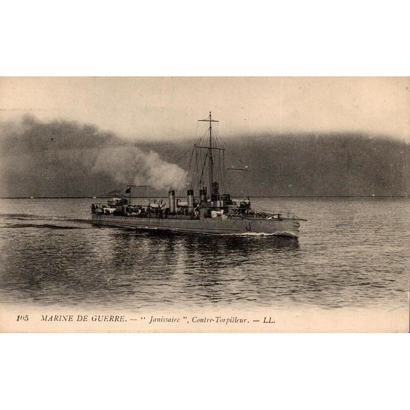 CPA Marine de guerre contre-torpilleur Janissaire en navigation, série LL n°105