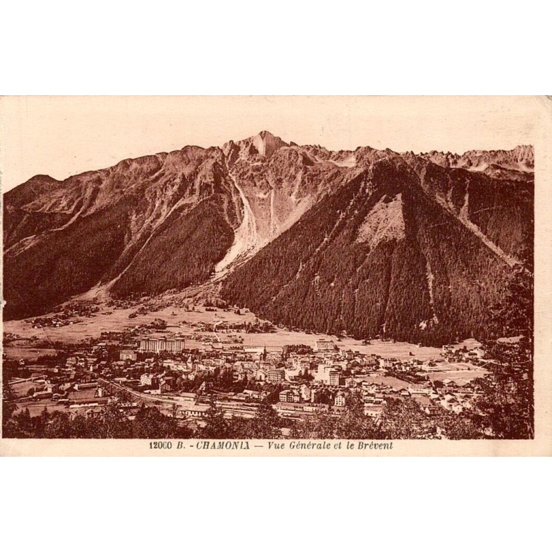 CPA Chamonix vue générale et Brévent Haute-Savoie Édition Landru n°12060 B