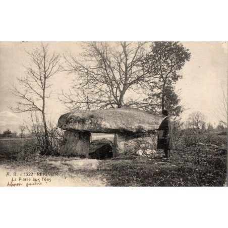 CPA Reignier Haute-Savoie La Pierre aux Fées dolmen mégalithique ancien