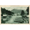 CPA Annecy port et mont Veyrier avec bateaux à vapeur et barques sur le lac en Haute-Savoie