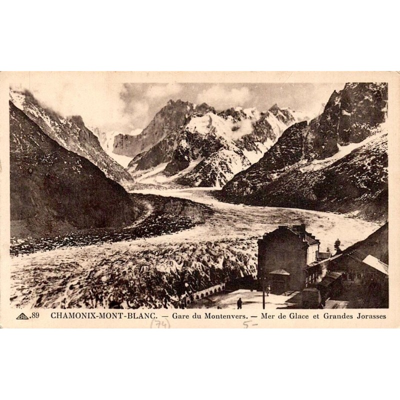 CPA Chamonix gare du Montenvers, Mer de Glace et Grandes Jorasses en Haute-Savoie