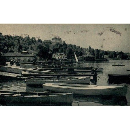 CPSM Thonon-les-Bains port du lac Léman avec barques en Haute-Savoie