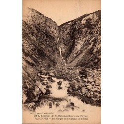 CPA Valloire gorges et Cascade de l’Enfer en Maurienne Savoie