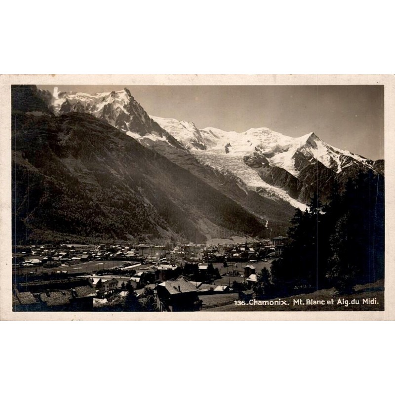 CPSM Chamonix en 1932 avec vue du Mont-Blanc et de l’Aiguille du Midi en Haute-Savoie