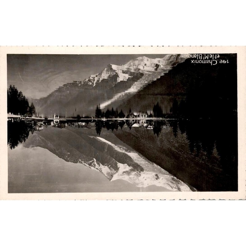 CPSM Chamonix et le Mont-Blanc avec vue panoramique de la vallée en Haute-Savoie