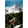 CPSM Chamonix train du Montenvers devant l’Aiguille du Dru dans le massif du Mont-Blanc