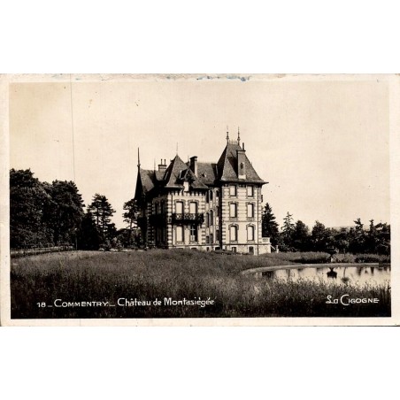 CPSM Commentry château de Montassiégé dans l’Allier vers 1945