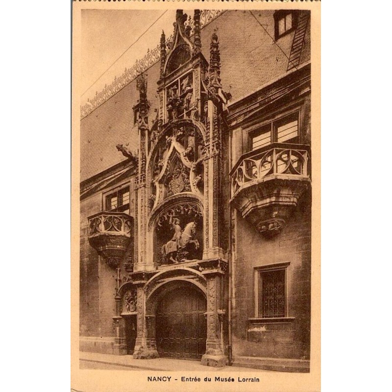 NANCY - Entrée du Musée Lorrain