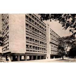 CPSM Marseille Cité Radieuse immeuble Le Corbusier vue ancienne de la façade