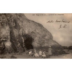 CPA Morgat – Grotte de la Baignoire et visiteurs