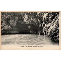 CPA Morgat entrée de la Grotte de l’Autel sur la presqu’île de Crozon