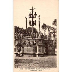 CPA Plougastel-Daoulas grand calvaire de 1602, vue générale ND 1