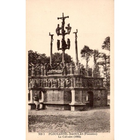 CPA Plougastel-Daoulas grand calvaire de 1602, vue générale ND 1