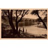 CPSM Metz Moselle et Pont des Morts avec enfants au bord de l’eau, éditions Yvon