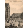 CPA Metz Place d’Armes, monument de Fabert, cathédrale et militaires avant 1918