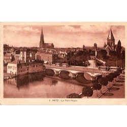 CPSM Metz Pont Moyen, Moselle et Temple Neuf, vue générale datée de 1938