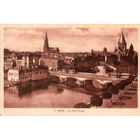 CPSM Metz Pont Moyen, Moselle et Temple Neuf, vue générale datée de 1938