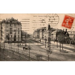 CPA Metz nouveaux boulevards près de la gare, quartier impérial et voiture hippomobile