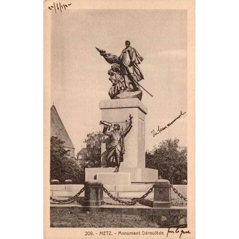 CPSM Metz Monument Déroulède, monument patriotique et sculptures dans les années 1930