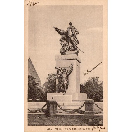 CPSM Metz Monument Déroulède, monument patriotique et sculptures dans les années 1930