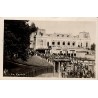 CPA Bagnères-de-Bigorre Casino avec foule, Hautes-Pyrénées, Éditions Alix