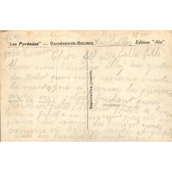 CPA Bagnères-de-Bigorre – Casino et foule – Hautes-Pyrénées 65