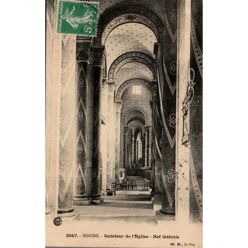 CPA Issoire intérieur de l’église Saint-Austremoine, nef latérale et décor roman
