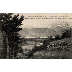CPA Lac Chambon et chaîne enneigée des Monts-Dore, panorama d’Auvergne