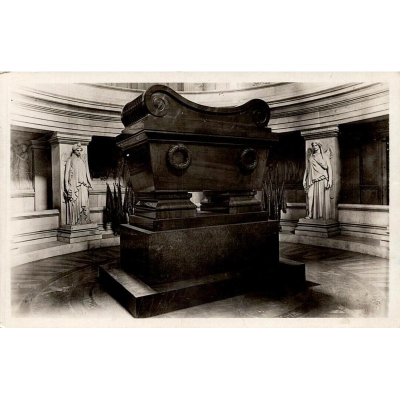 CPSM Paris Invalides, tombeau de l’Empereur Napoléon Ier sous le Dôme