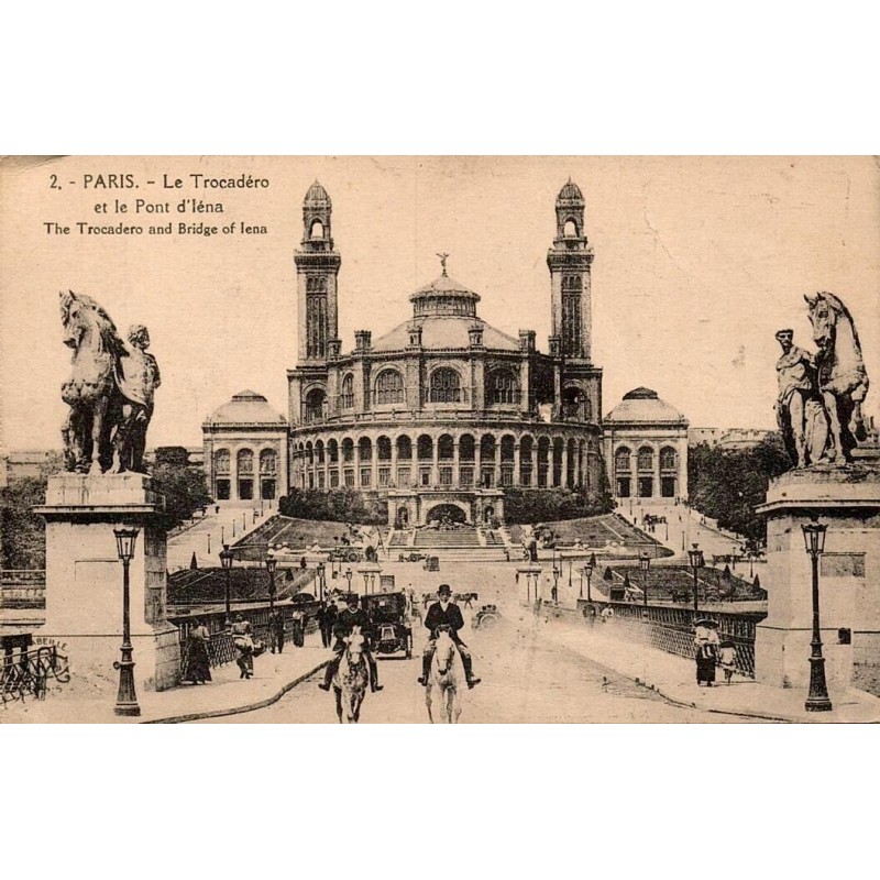 CPA Paris ancien Trocadéro et pont d’Iéna avec cavaliers et voitures hippomobiles