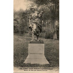 CPA Paris Parc des Buttes-Chaumont statue du Gué par Camille Lefèvre n°1399